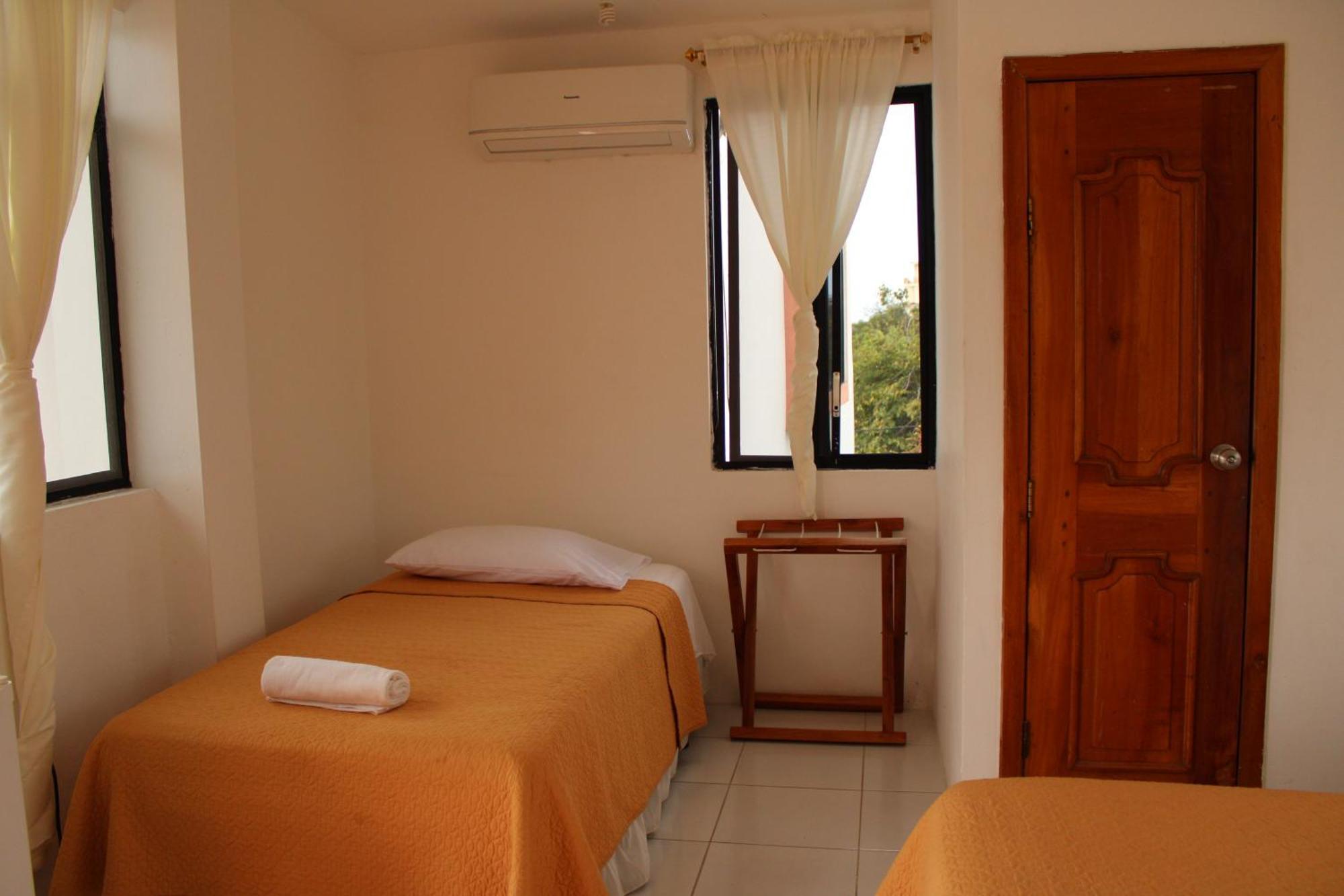 Hotel Casa De Nelly 4*